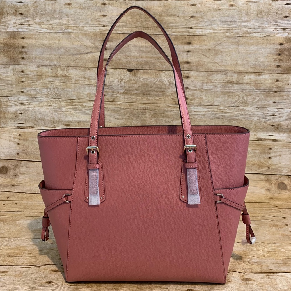 Michael Kors voyager east west tote - Picture 2 of 8